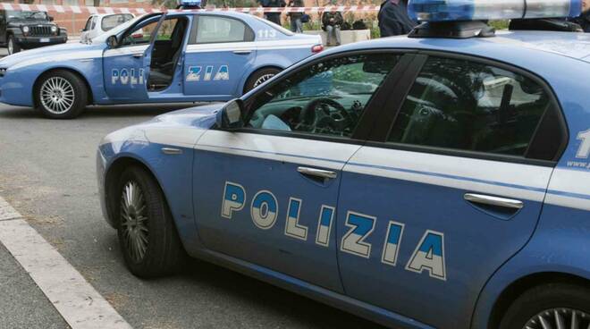 Auto-polizia.jpg