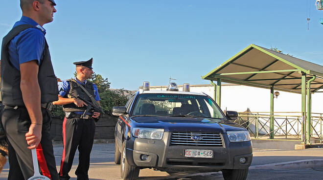 carabinieri-gazzella-posto-di-blocco-4.jpg