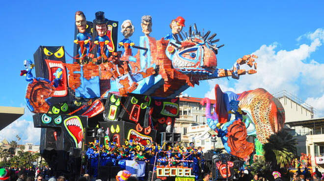 carnevaleviareggio.jpg