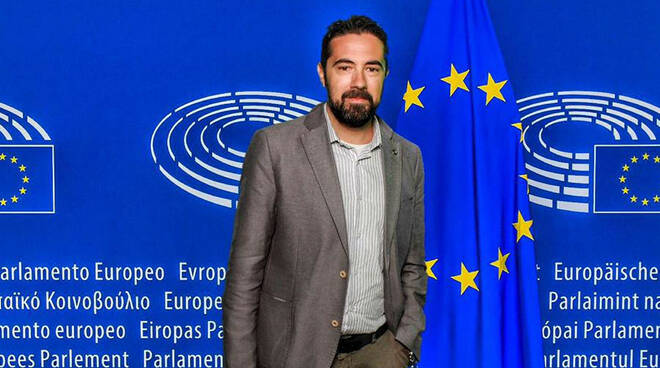 andrea_bonfanti_parlamento_europeo.jpg