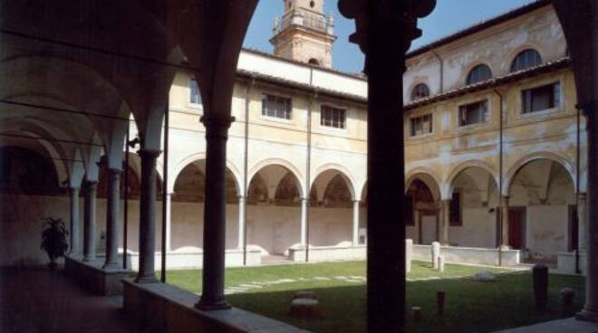 chiostro1.jpg