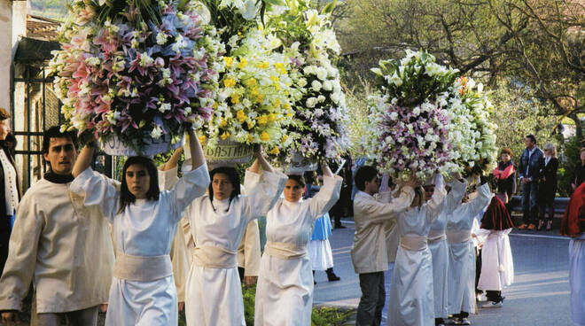 23_processione_paniere.jpg