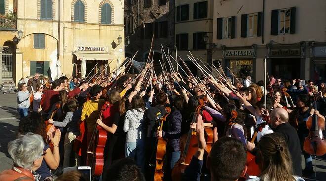 100cellos_in_piazza_san_michele_5_maggio.jpg