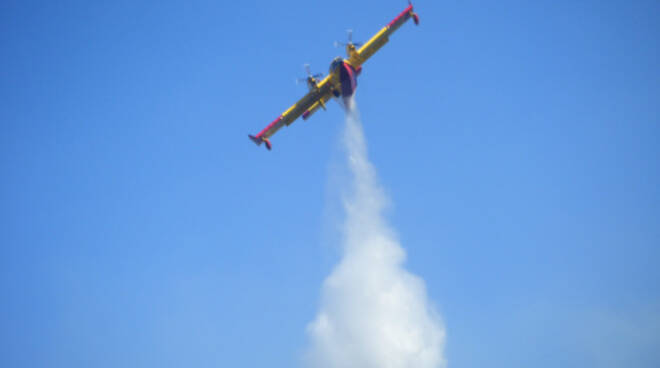 canadair.jpg