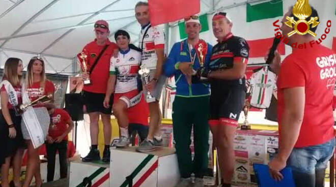 Premiazione_terzo_comando_classificato_-_Lucca.jpg