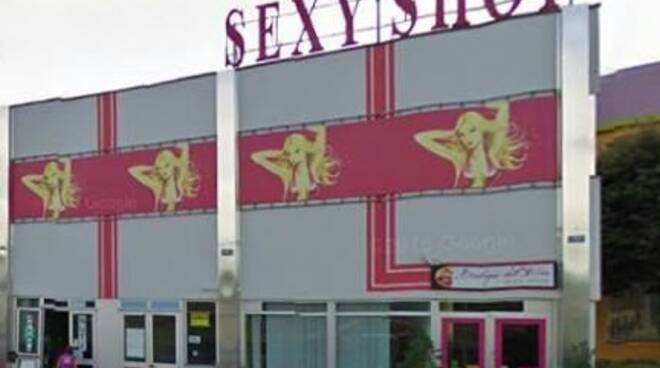 sexy_shop_cascina1.jpg