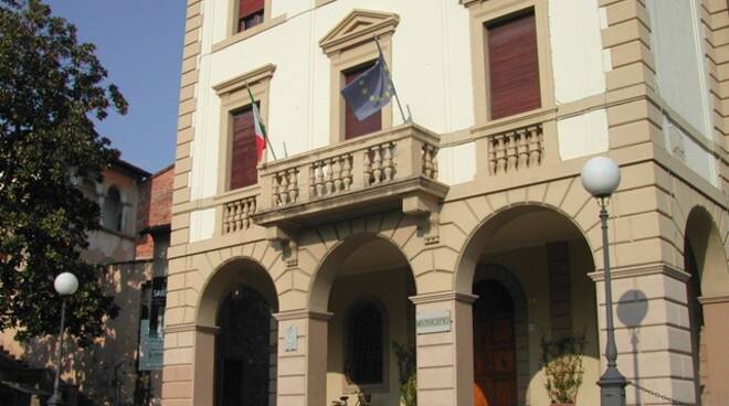 altopascio_municipio1.jpg