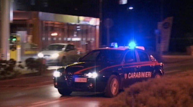 carabinieri_notte_3.jpg