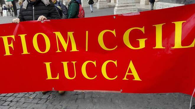 Fiom_Lucca_striscione.jpg