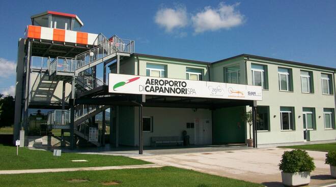 aeroporto_di_capannori-002.jpg