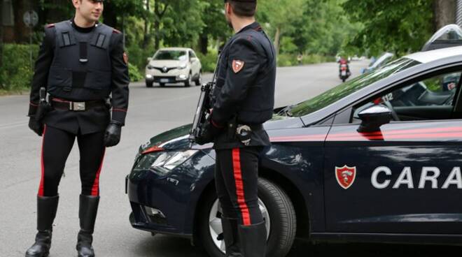 carabinieri_generica_controllo_stradale_piantone_pattuglia_2018_05_15___5.jpg