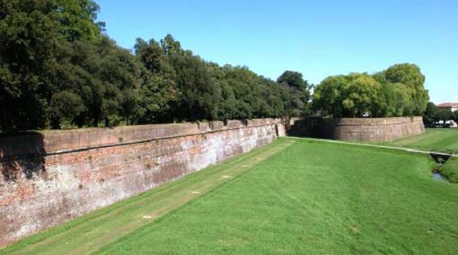 lucca_mura07.jpg