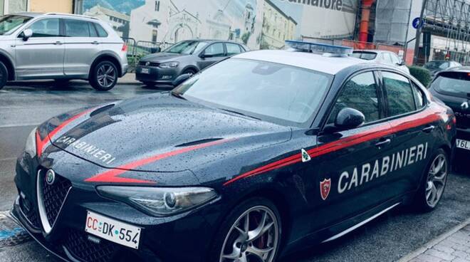 carabinieriauto.JPG