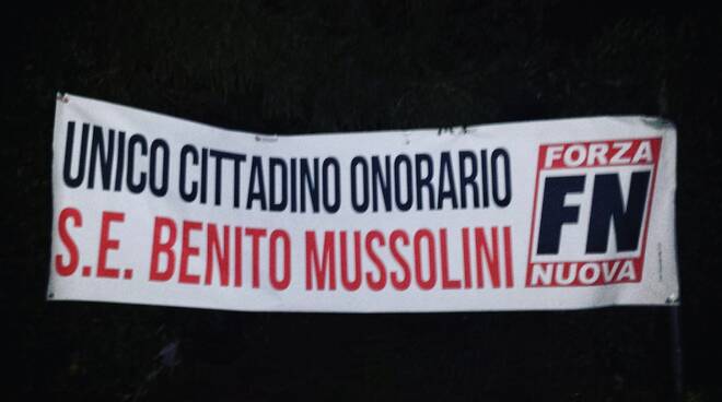 striscionefntambellini.jpg