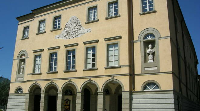 Teatro-Alfieri-di-Castelnuovo-Garfagnana.jpg