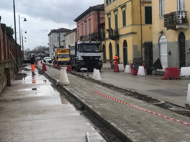 Lavori pista ciclabile via Nottolini