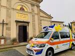 Nuova ambulanza per la misericordia di Massa Macinaia