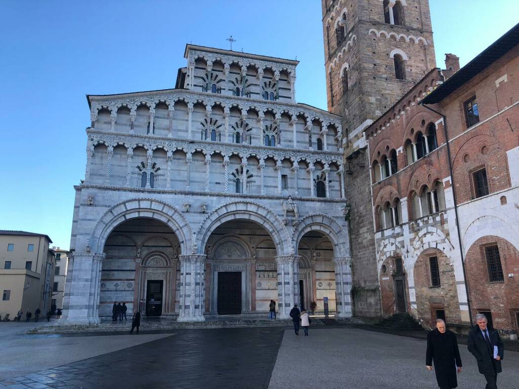 cattedrale di Lucca 950 anni chiesa celebrazioni vescovo