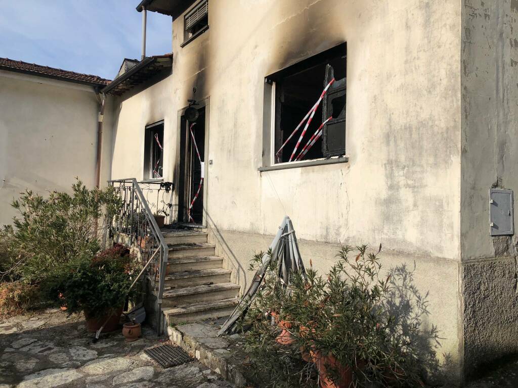 Muore carbonizzata nella casa in fiamme ad Anchiano Socciglia Borgo