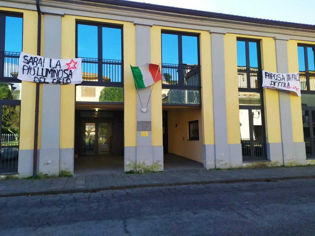 Striscioni per Giulia all'Iti Ferrari di Borgo