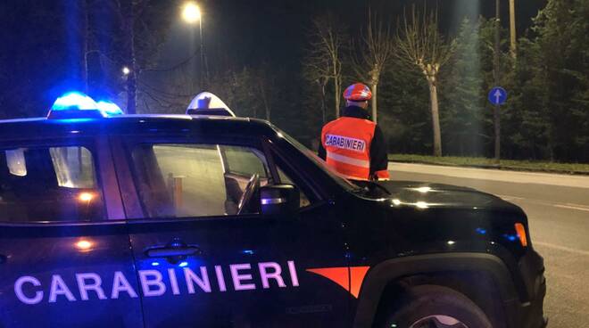 carabinieri notte Viareggio