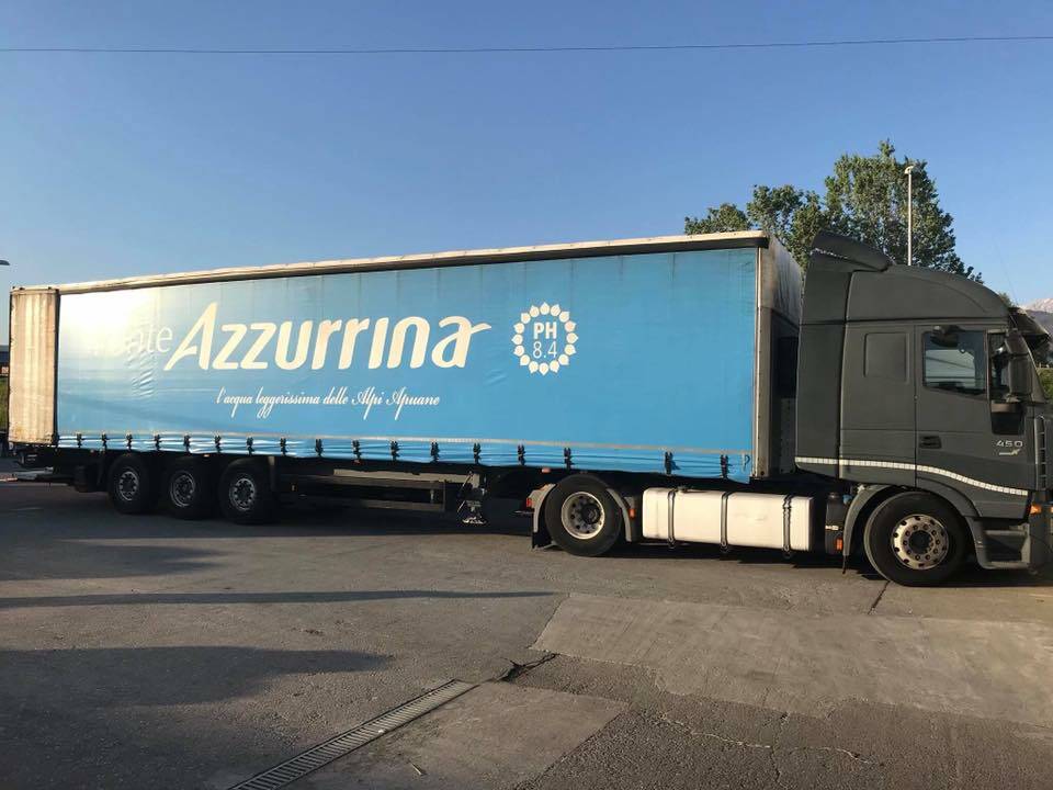 Azzurrina dona acqua a Codogno