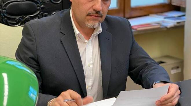 Leonardo Fornaciari sindaco Porcari firma ordinanza quarantena