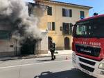 Incendio negozio Carrara Fornaci