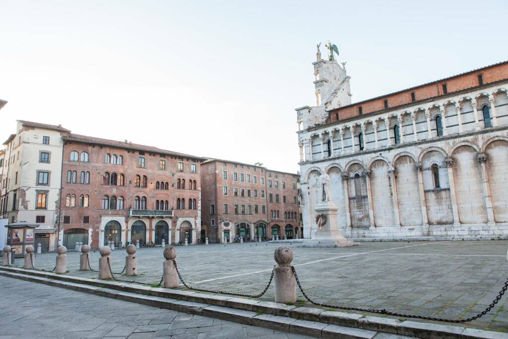 Lockdown a Lucca ancora immagini di una città deserta