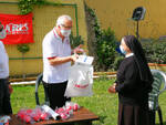 gruppo fratres san romano consegna tablet alla scuola divino amore montopoli valdarno