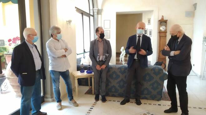 Presentazione pacchetto Caccia al tartufo a Villa Sonnino