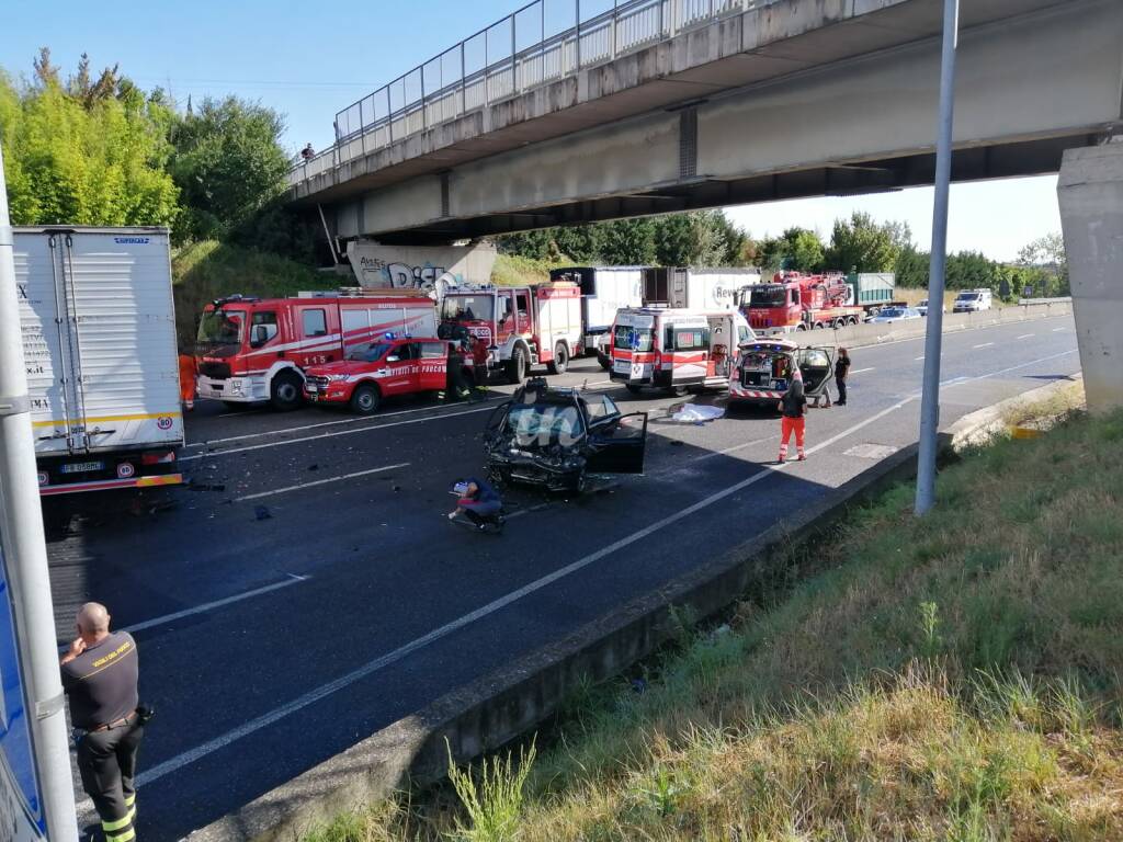 Incidente in Fipili tra camion e auto tra Pontedera e Ponsacco del 24 luglio 2020