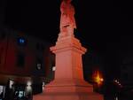 ottobre rosa, si illumina il monumento di piazza montanelli a fucecchio