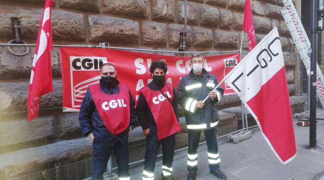 manifestazione lavoratori sittel cgil a firenze 25 novembre 2020