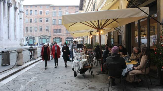 locali riaperti in centro storico a Lucca