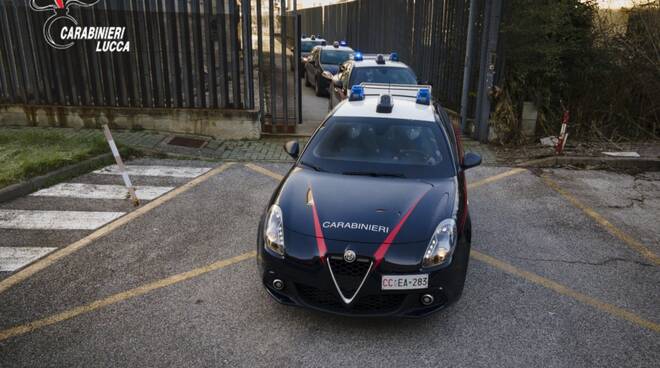 carabinieri viareggio