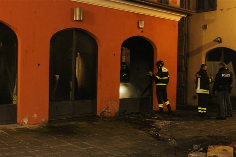 Incendio ex Cafè Fellini piazzetta San Carlo 13 gennaio 2021 Paolo Pinori