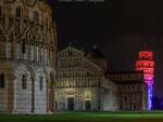 pisa torre illuminata contro le malattie tropicali neglette foto di Mirco Trivellato