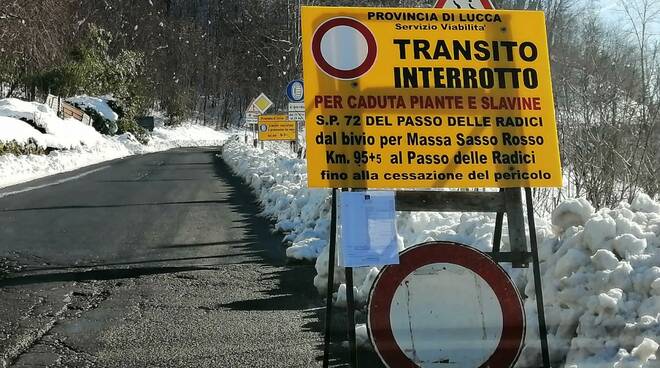 Strada chiusa Passo delle Radici