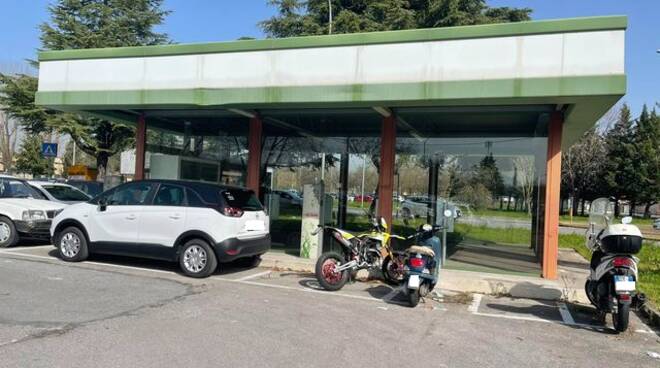 colonnina ricarica auto elettriche senza divieto di sosta Campo di Marte