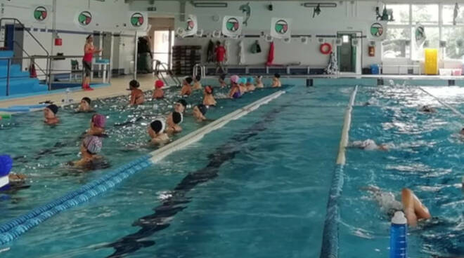 lavori piscina comunale di Capannori