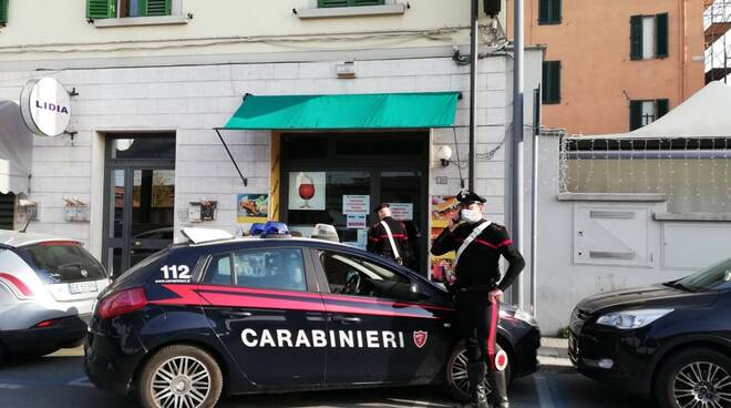 carabinieri montecatini terme furto bar stazione