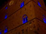 festa europa edifici illuminati di blu in Toscana