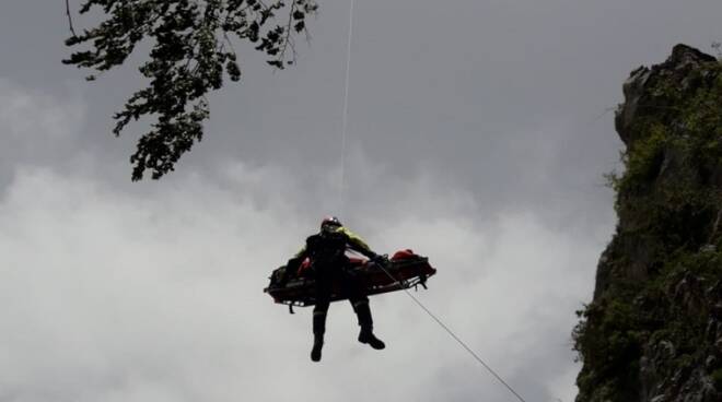 elicottero drago e soccorso alpino