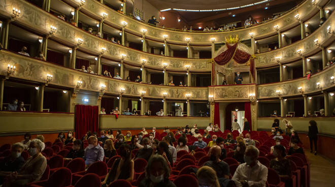 L'uomo che oscurò il sole al teatro del Giglio