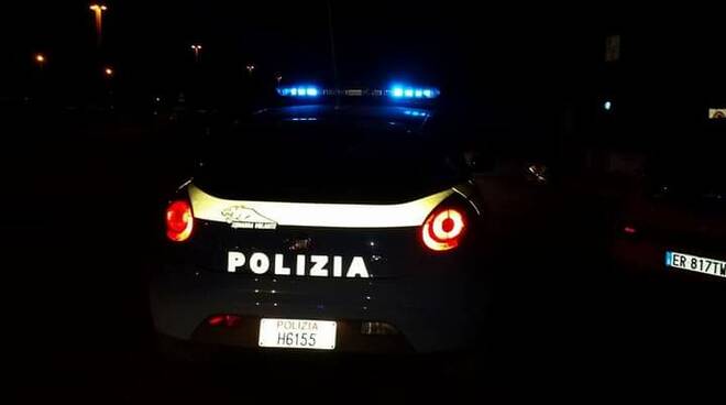 Polizia in Darsena a Viareggio