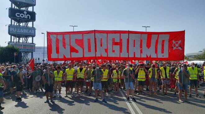 gkn manifestazione con Giani