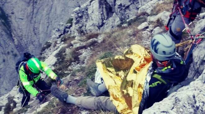 recupero alpinisti Pizzo d'Uccello Soccorso Alpino e Speleologico Toscano