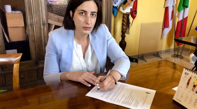 Sara D'Ambrosio Altopascio sindaco firma