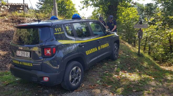 Guardia di Finanza foto nuove blitz camping Garfagnana